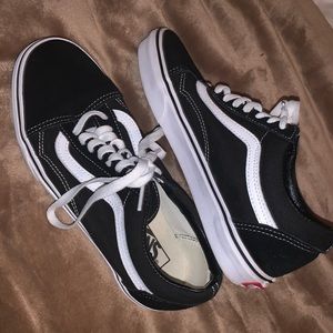 Vans Old Skool style